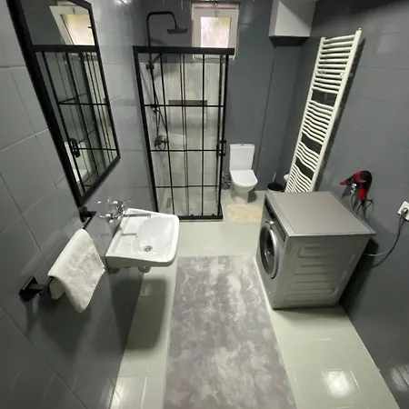 Alphan House * 萨潘贾