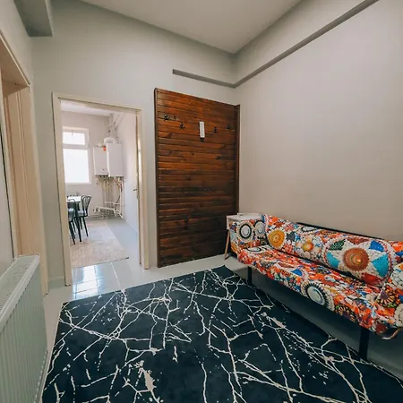 Alphan House Apartamento