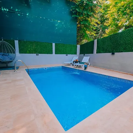 公寓 Alphan House 萨潘贾